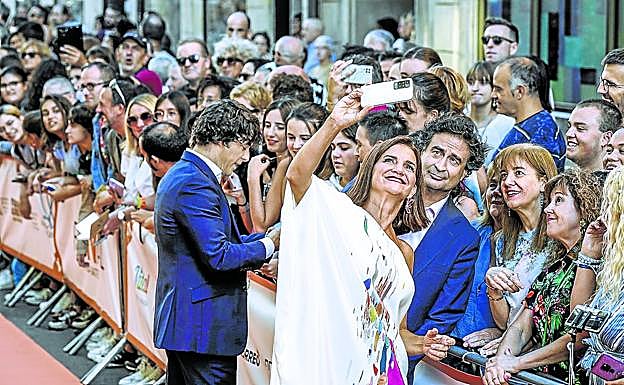 Samantha Vallejo-Nágera, Pepe Rodríguez y Jordi Cruz son ya «como de la casa» para el público vitoriano