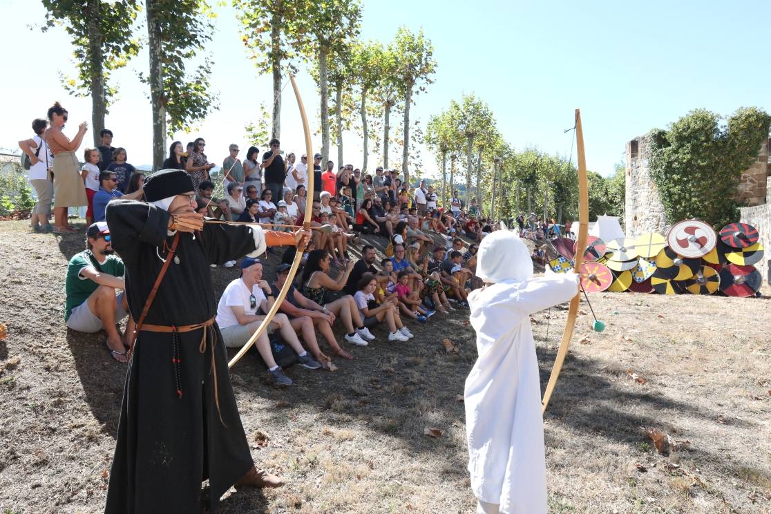 Fotos: Recreación de una batalla medieval en el castillo de Muñatones