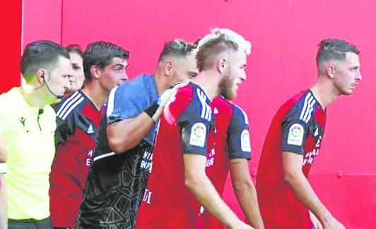 El lateral Santos fue titular por primera vez. 