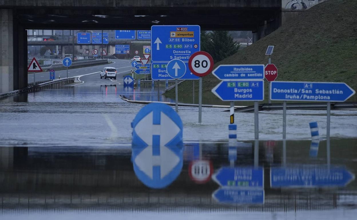 El Gobierno central da 465.000 euros a Vitoria por las últimas riadas