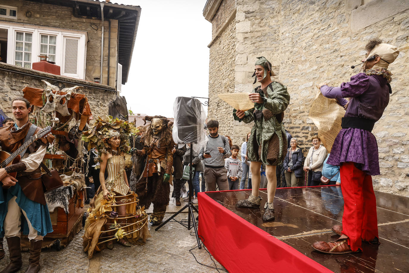 Fotos: La Edad Medieval envuelve Vitoria de nuevo