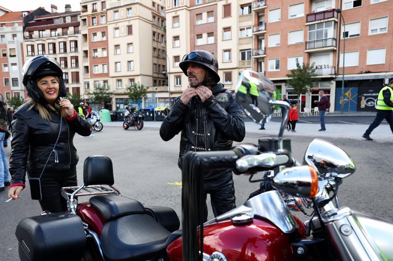 Fotos: Más de 300 motoristas toman Bilbao para pedir carreteras más seguras