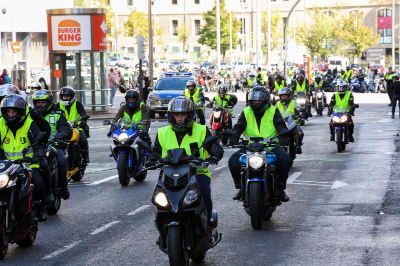 Fotos: Más de 300 motoristas toman Bilbao para pedir carreteras más seguras