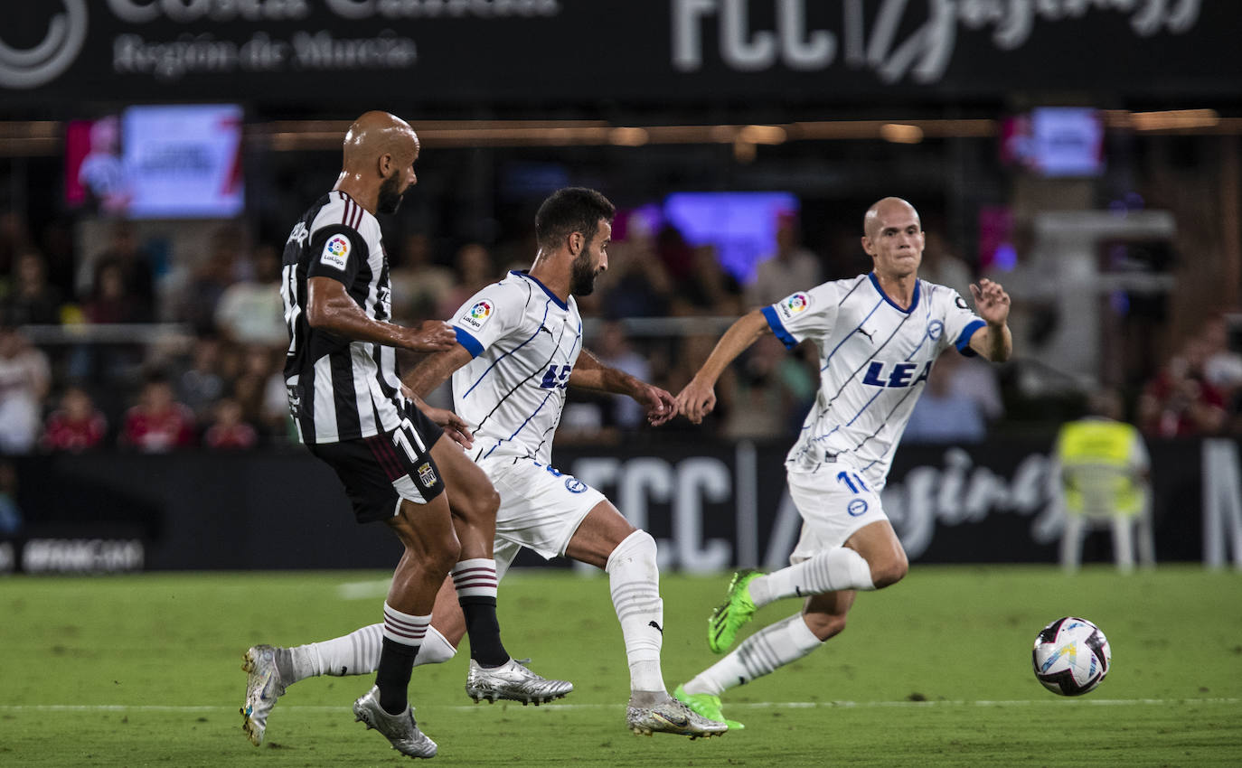 Fotos: Las mejores imágenes del Cartagena - Alavés