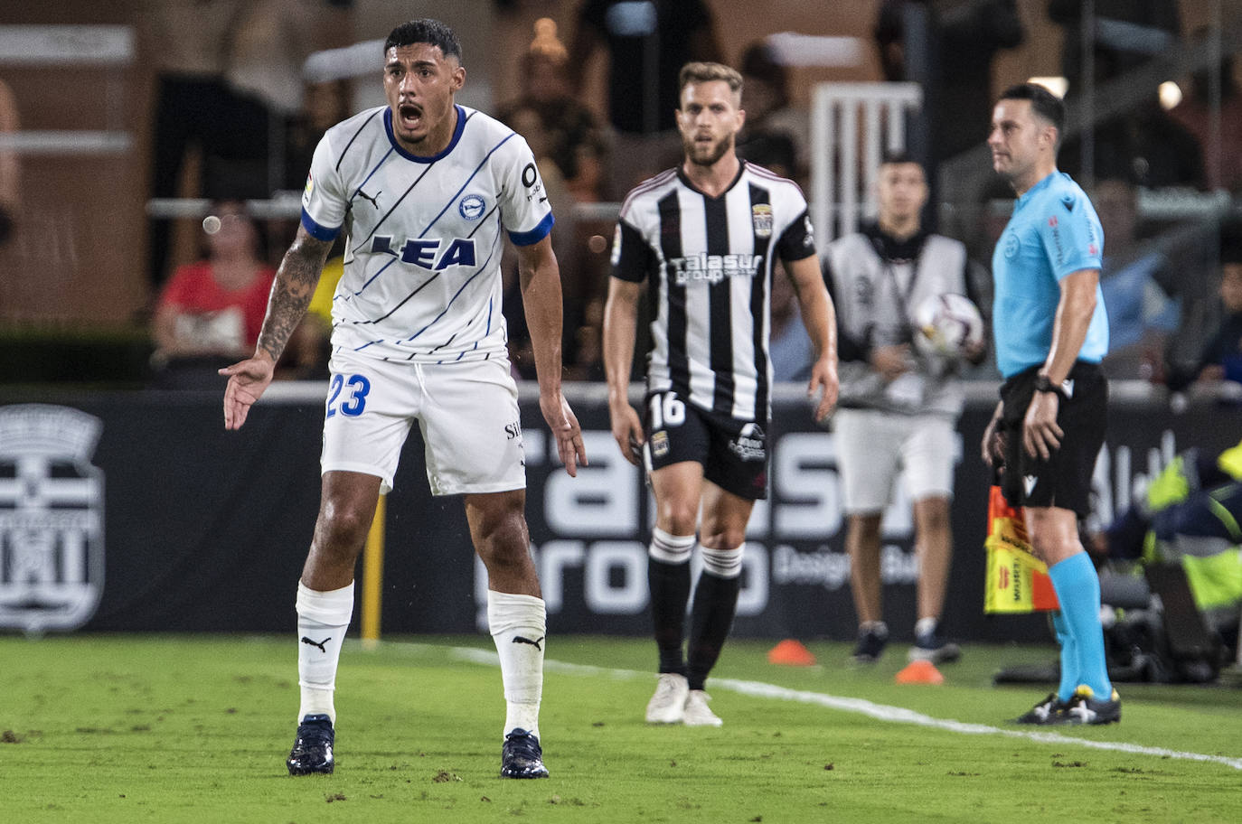 Fotos: Las mejores imágenes del Cartagena - Alavés