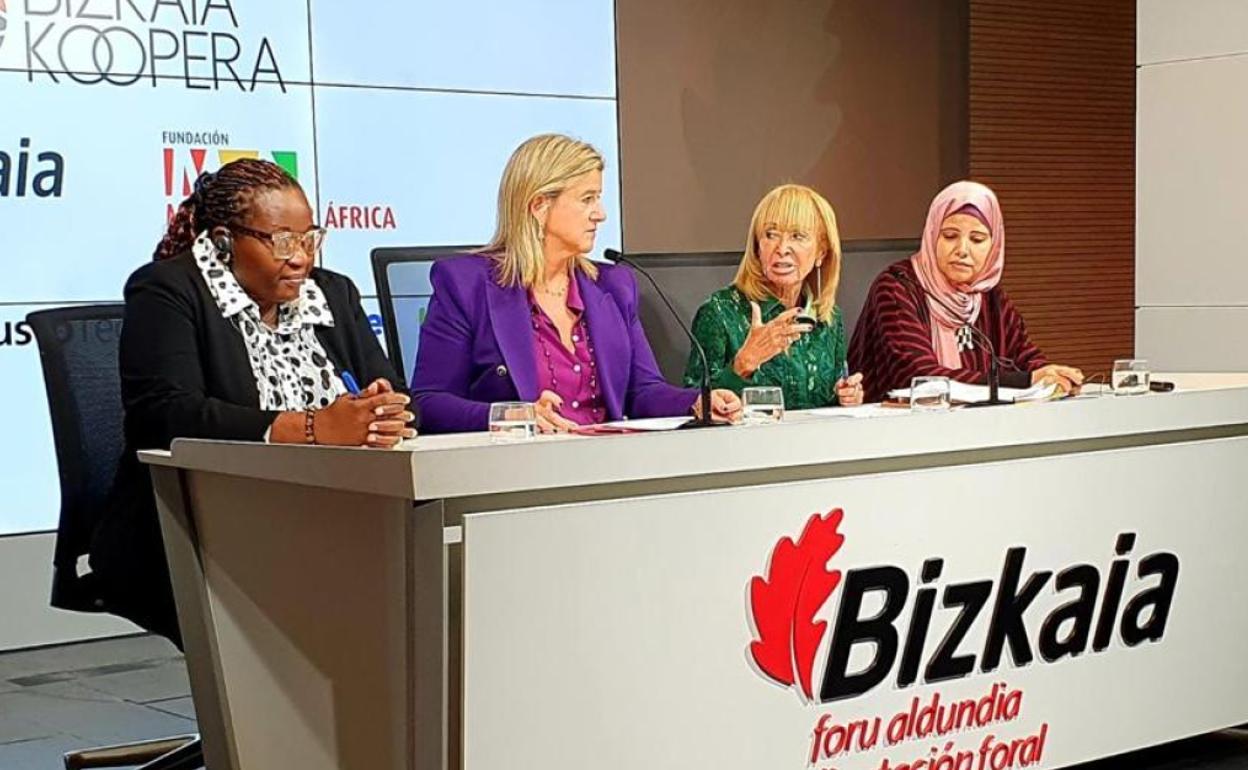 Ehimwenma Sheena Omoregie, Teresa Laespada, María Teresa Fernández de la Vega y 