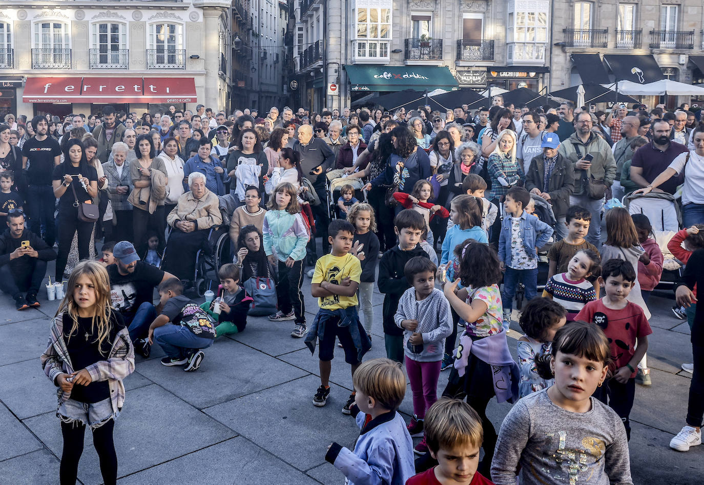 Fotos: Rock y &#039;gominolas&#039; para los diez años de la Green Capital