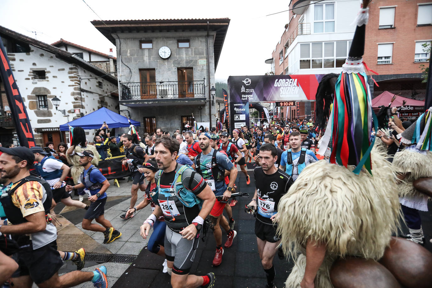 Fotos: Nico Molina se consagra en Zeanuri al ganar la Gorbeia Suzien