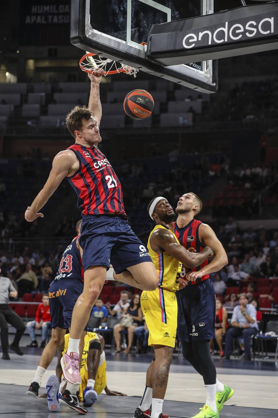 Fotos: Las mejores imágenes del Baskonia - Tenerife