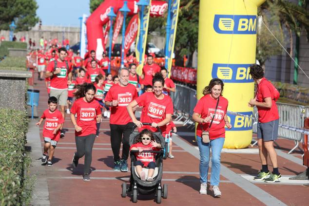 Fotos: Familias unidas y a la carrera en Getxo
