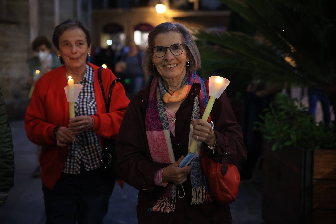 Fotos: La procesión de las antorchas regresa a Begoña