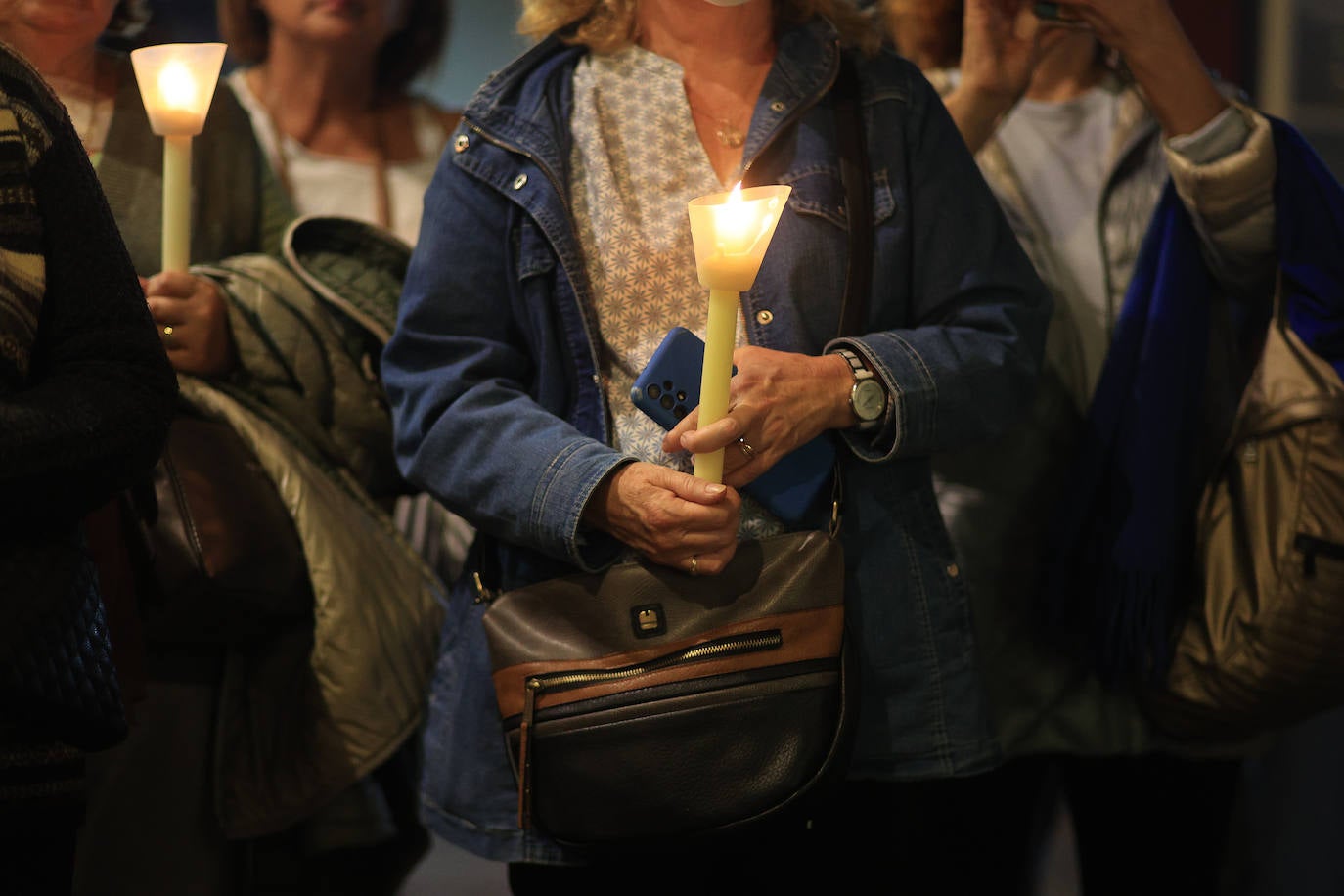 Fotos: La procesión de las antorchas regresa a Begoña