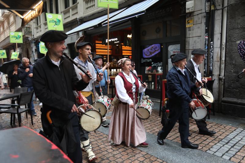 Fotos: Bilbao celebra el Día del Txikitero