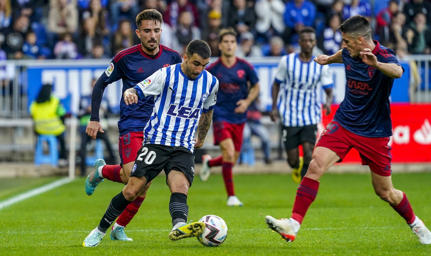 Fotos: Las imágenes del Alavés-Albacete