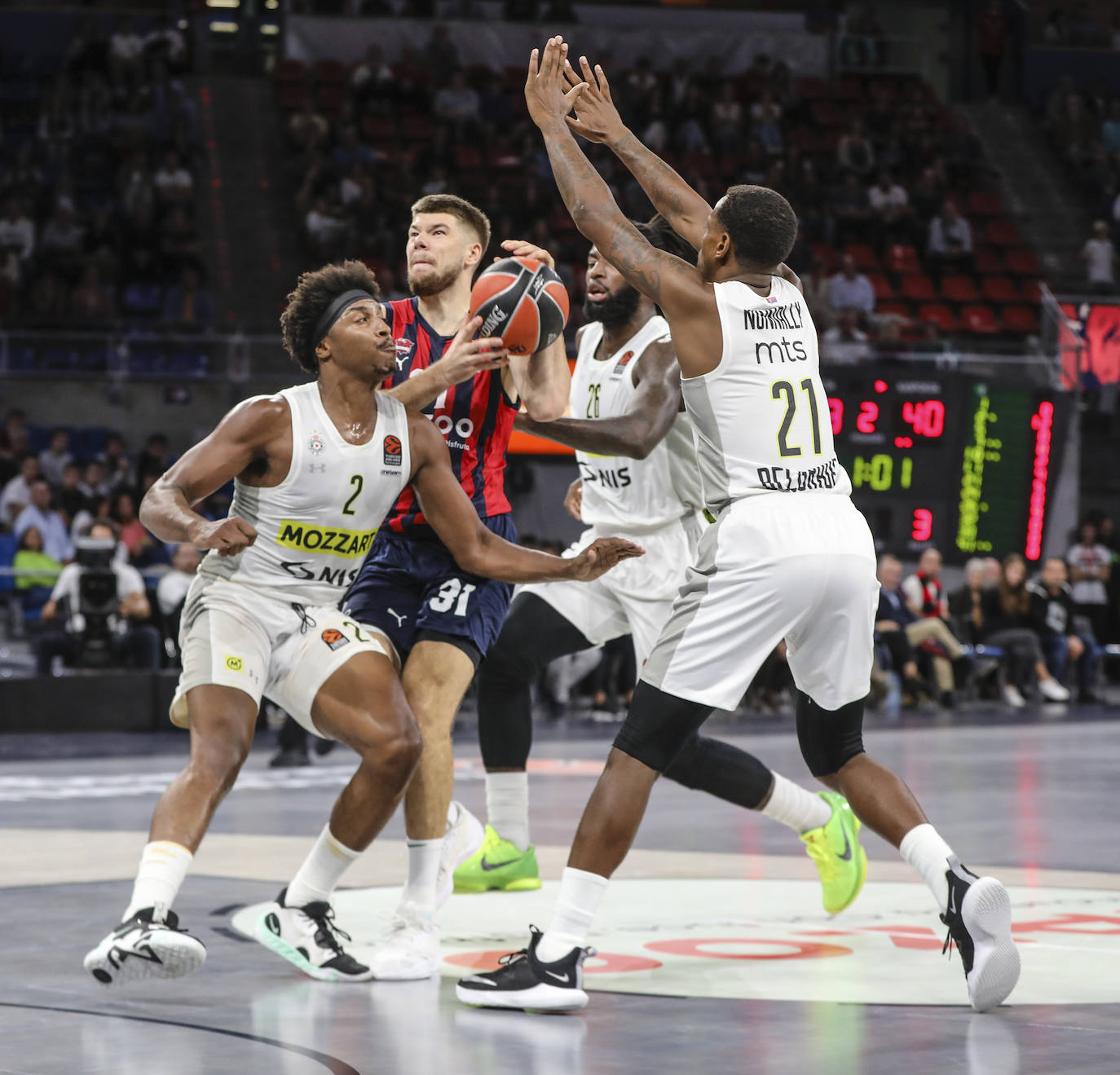 Fotos: Las fotos del Baskonia - Partizan