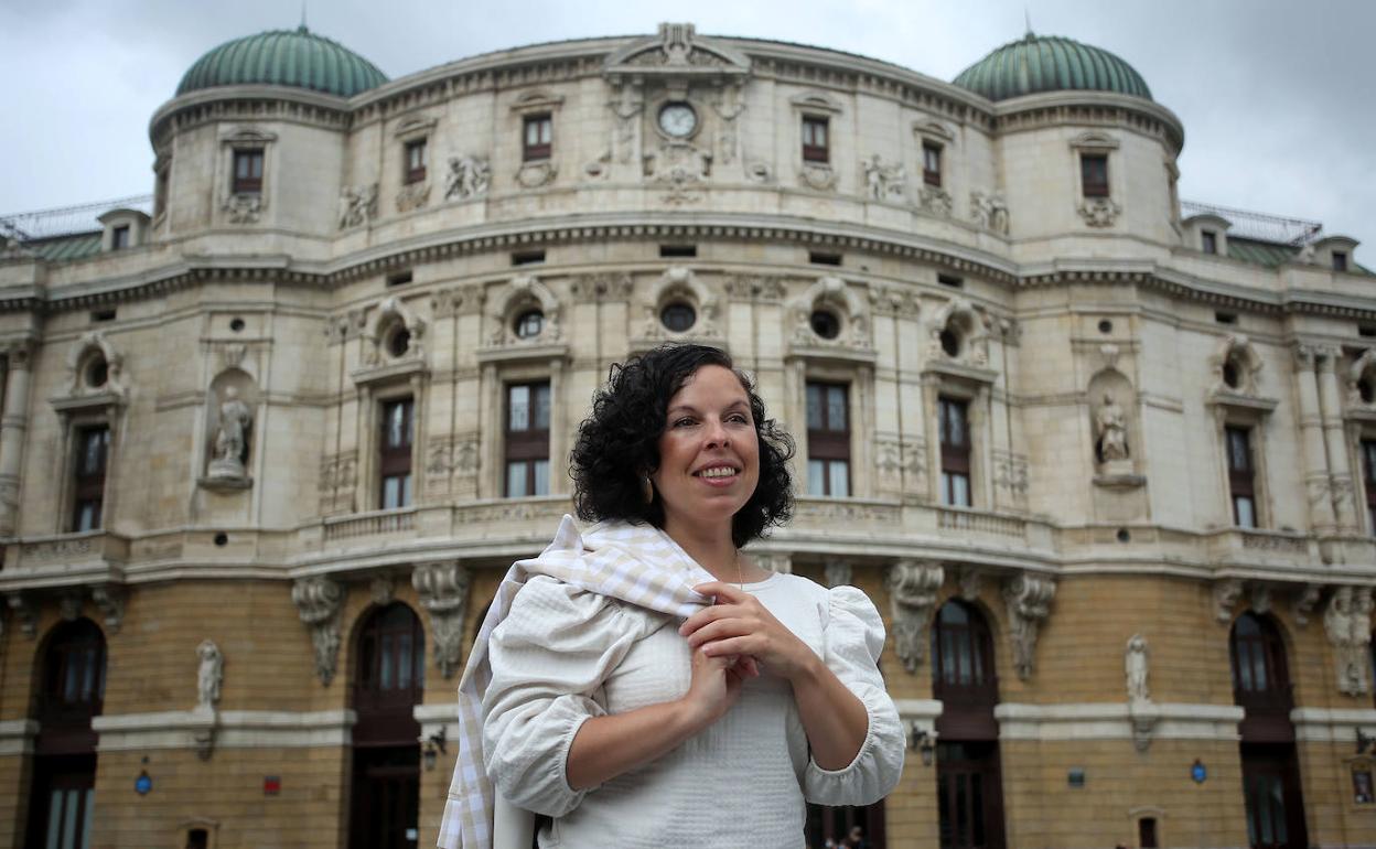 María Goiricelaya considera «enriquecedor» trabajar en grupos de dramaturgia. 