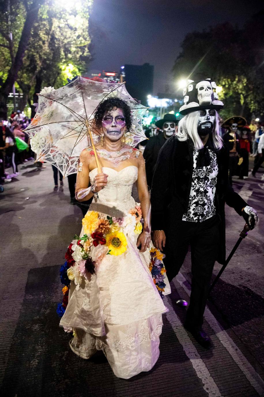 Fotos: Las catrinas toman la Ciudad de México como preámbulo al Día de Muertos