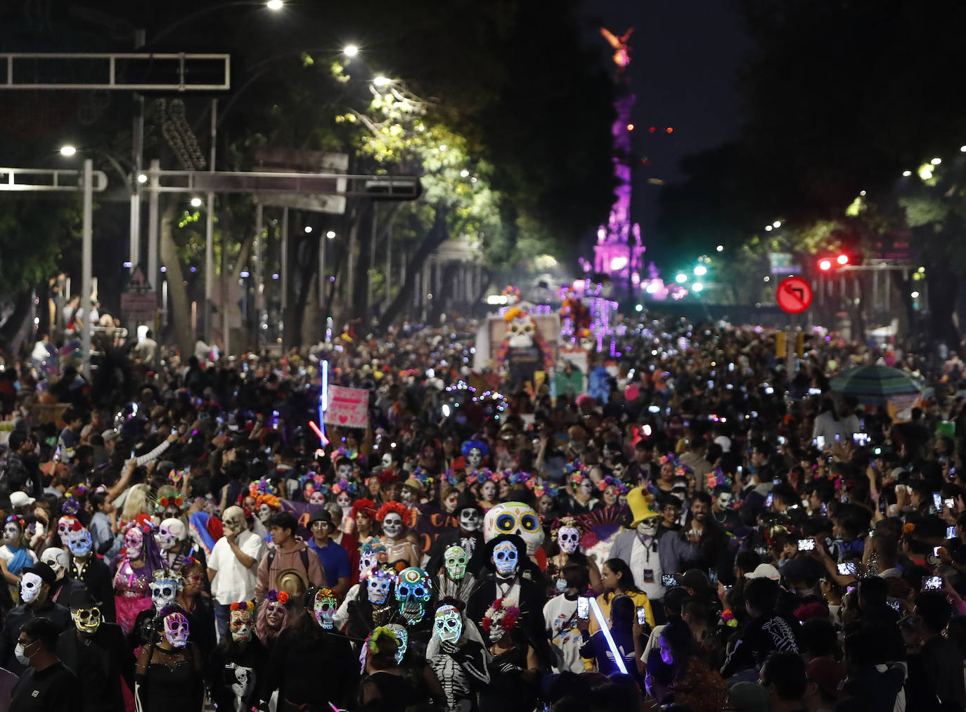 Fotos: Las catrinas toman la Ciudad de México como preámbulo al Día de Muertos