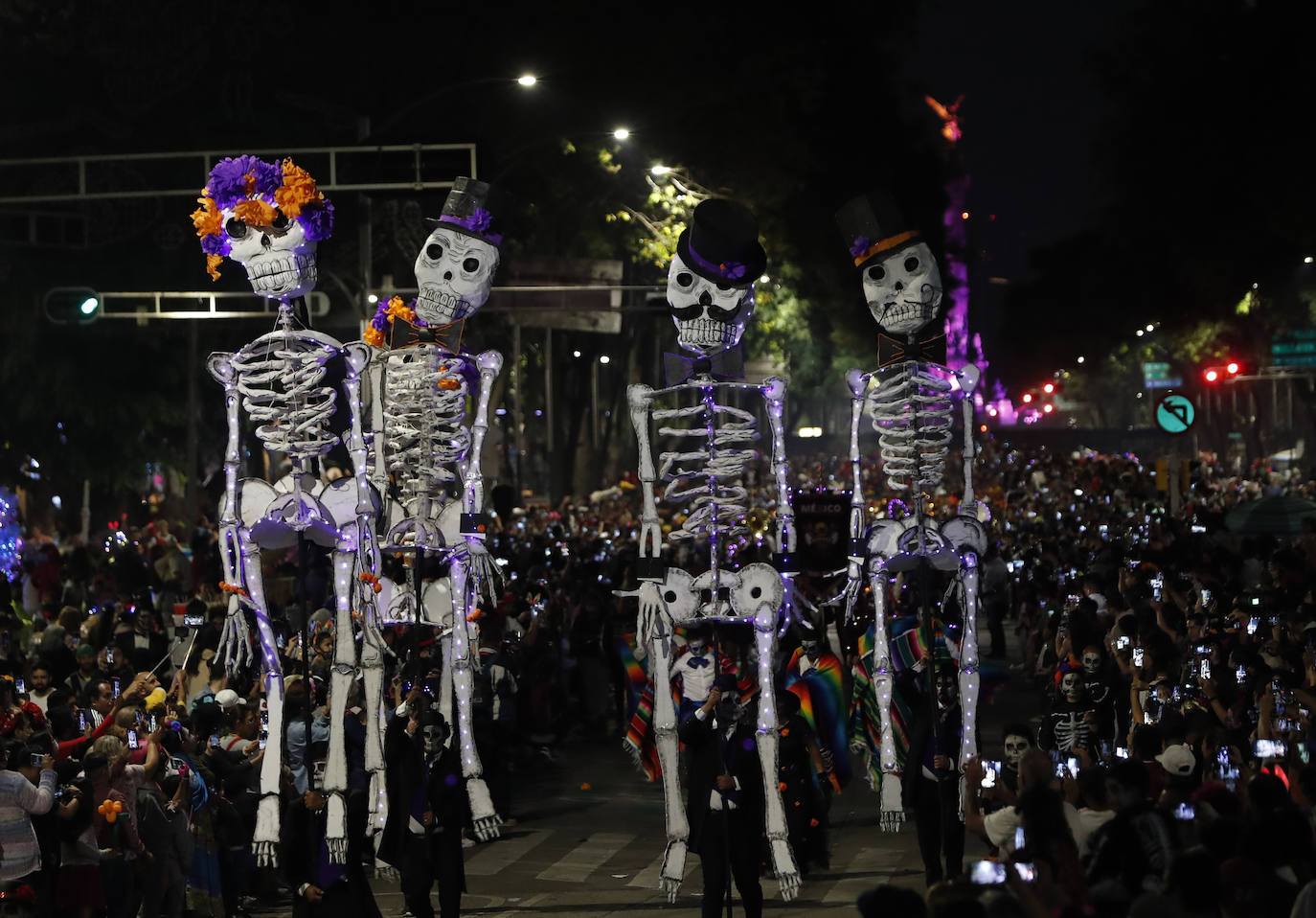 Fotos: Las catrinas toman la Ciudad de México como preámbulo al Día de Muertos