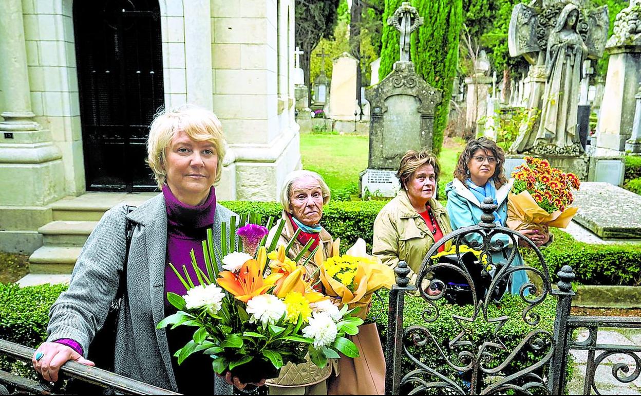 Los cementerios se preparan para recuperar las 30.000 visitas de antes de la pandemia