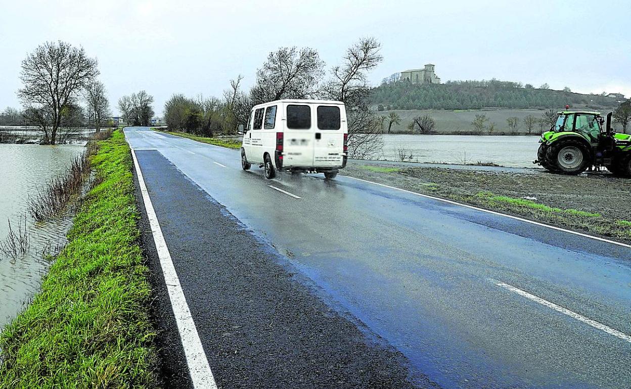las obras de mejora se prevén entre el acceso a Estarrona y el cruce con la A-3606. 