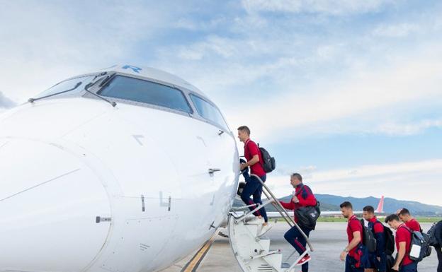 Cohete chino descontrolado: Sin cancelaciones por ahora pero con retrasos en Loiu, incluido el vuelo del Athletic