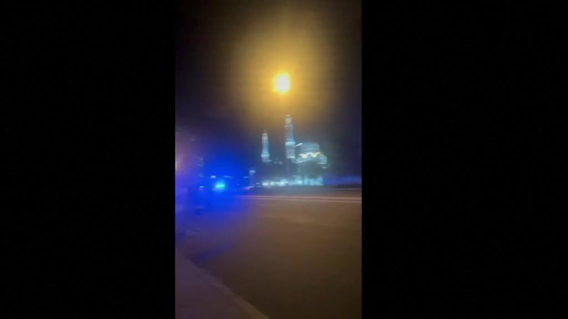 Arde un rascacielos cercano al Burj Khalifa en Dubai