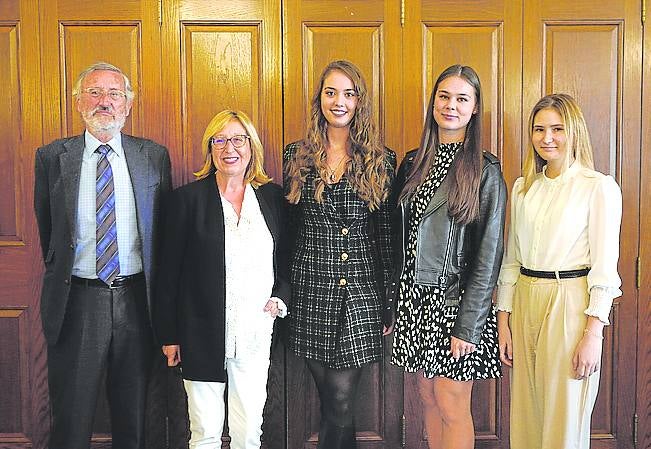 Iñaki Iriarte, Ana Mochales, Leire Merino, Diana Vasylyshyna y Anastasiia Tarashchuk.