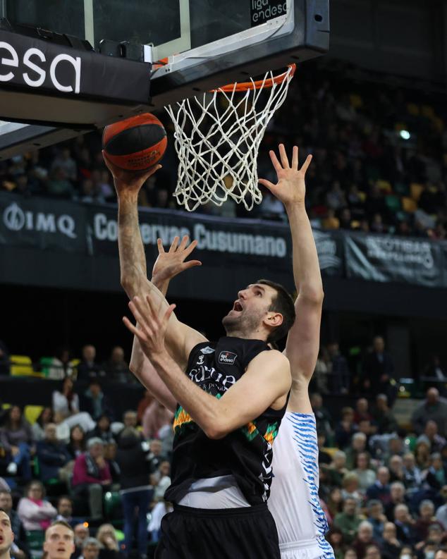 Fotos: Las mejores imágenes del Bilbao Basket frente al Fuenlabrada