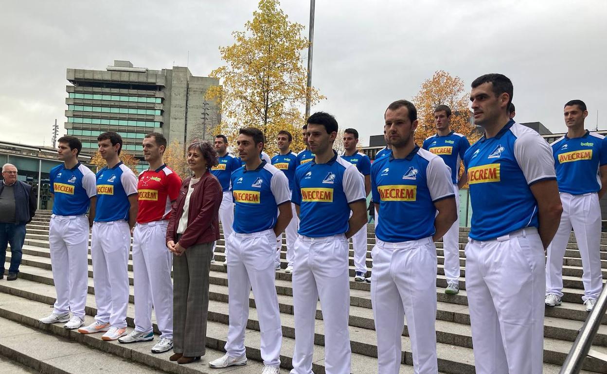 El Campeonato de Parejas se ha presentado esta mañana en el Baluarte de Pamplona. 