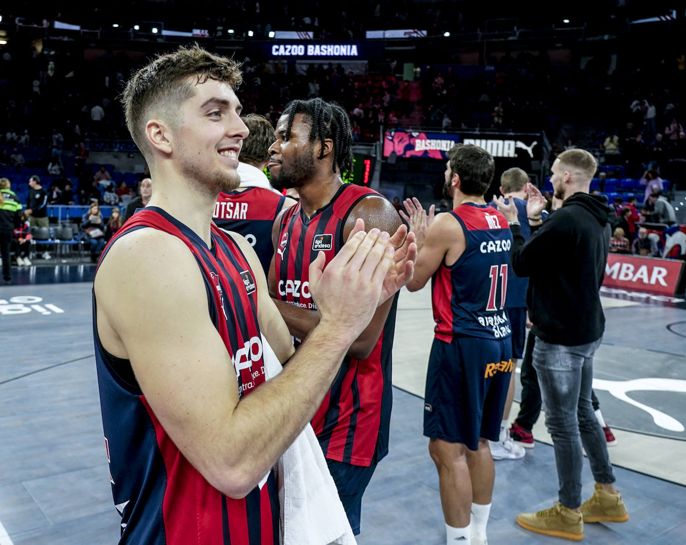 Fotos: Las mejores imágenes del Baskonia-Girona