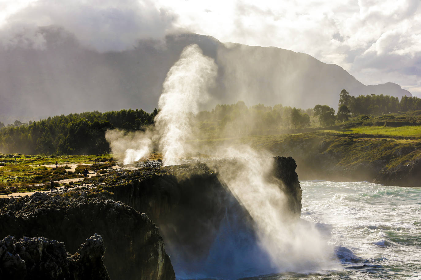 Fotos: Los bufones de Llanes, únicos en Europa