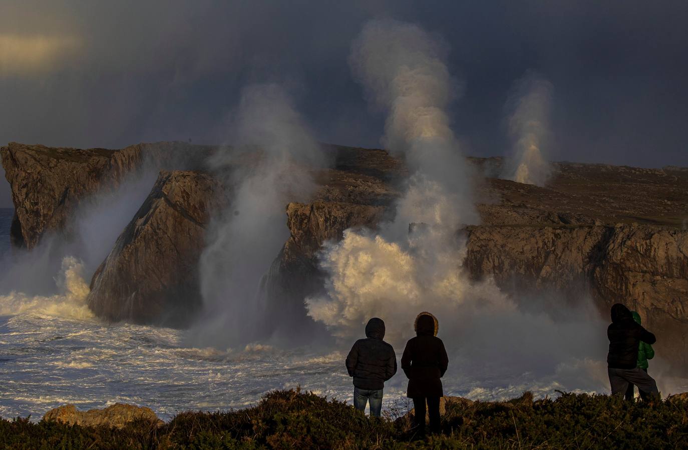 Fotos: Los bufones de Llanes, únicos en Europa