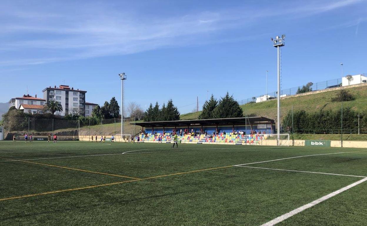 Campo de Los Llanos donde se produjeron los enfrentamientos entre hinchas del 'Portu' y del Peña Athletic. 