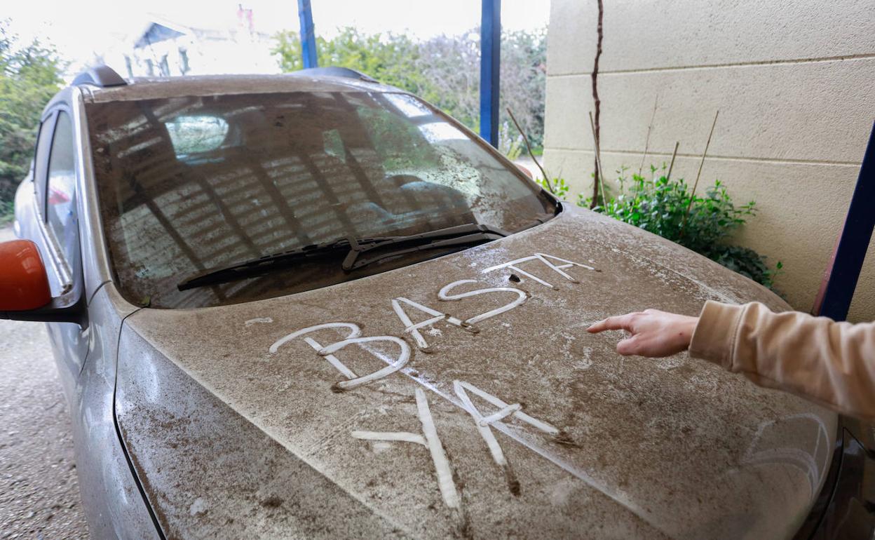 Los vecinos de Urrunaga y Gojain se quejan desde hace años de los altos niveles de contaminación. 