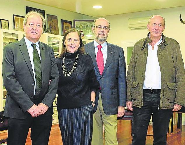 Txema Rodríguez, Carmela Vicario, Rafael Ferrer y Rafael Asúa. 