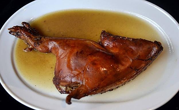 Cochinillo asado.