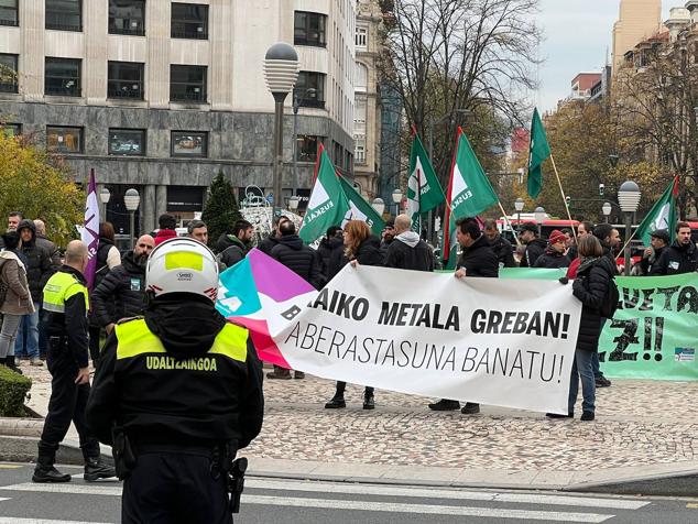 Fotos: La manifestación del Metal de Bizkaia, en imágenes