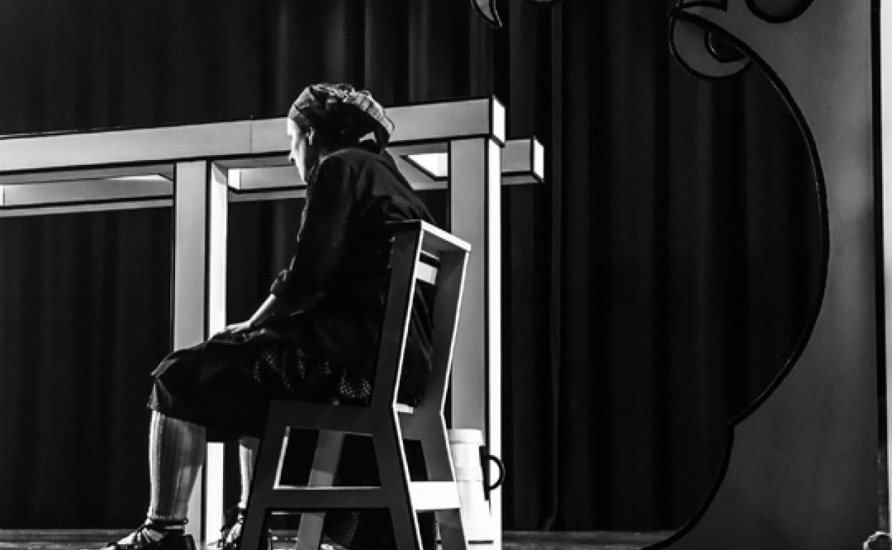 Mairu Antzerki Taldearen 'Intxaurra' antzezlana ikusgai izango da abenduan, Aramaion