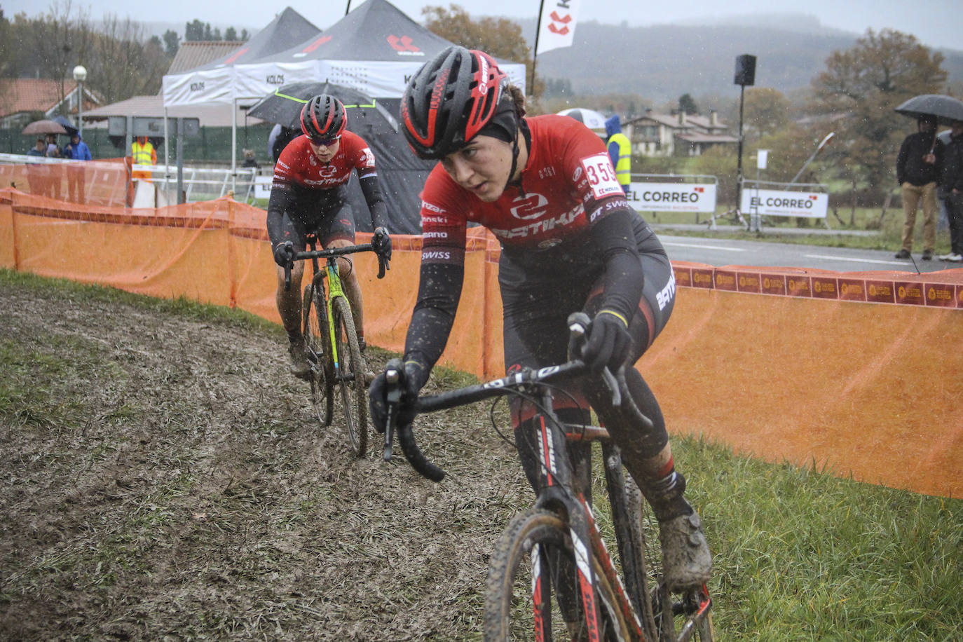 Fotos: Sánchez y Odriozola dominan en Amézaga