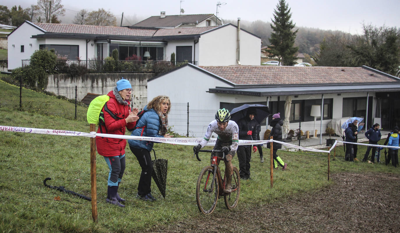 Fotos: Sánchez y Odriozola dominan en Amézaga