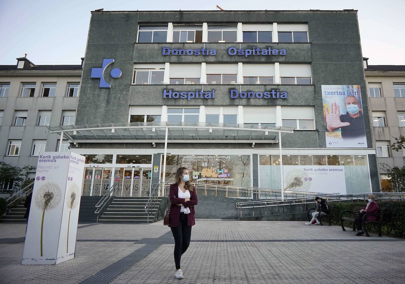 ELA afirma que las dimisiones evidencian una «gestión autoritaria» de Osakidetza