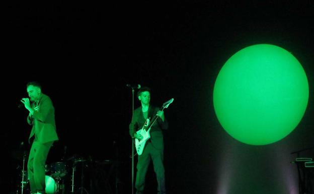 El dúo con Javier Calequi en la canción 'Oh, algoritmo'.