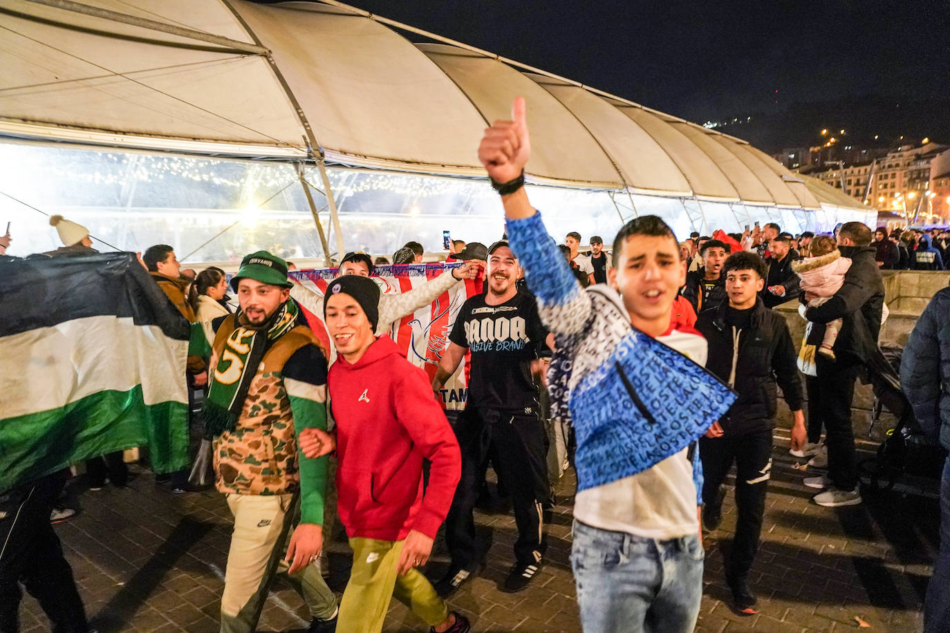 Fotos: La celebración de la afición marroquí por la victoria de su selección ante La Roja