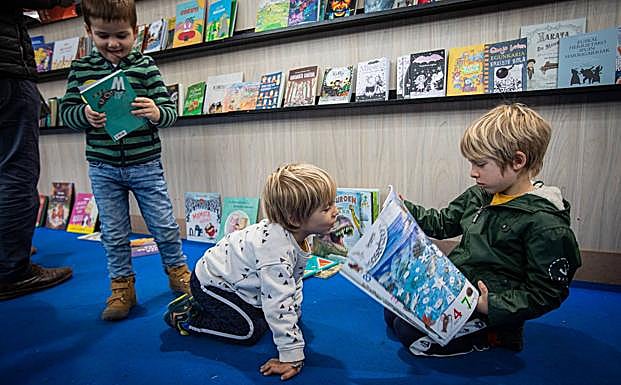 Los más pequeños también cuentan con sus espacios en la Azoka.