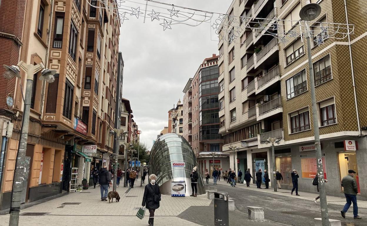 Detenido en Barakaldo por robar en una tienda equipamiento deportivo valorado en 500 euros