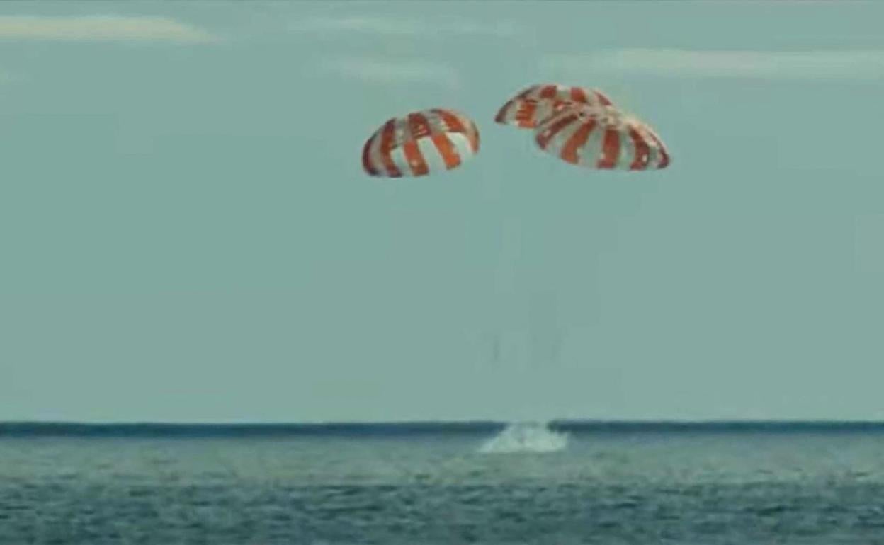 La nave Orión vuelve a casa con éxito