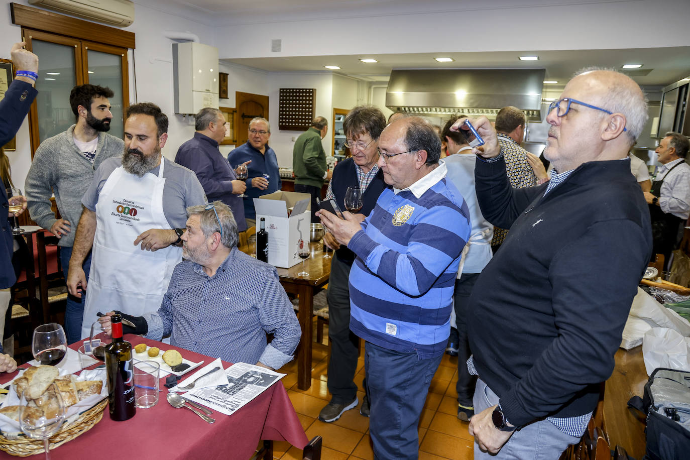 Fotos: Así fue la cena en la sociedad gastronómica La Concordia-Lagunartea