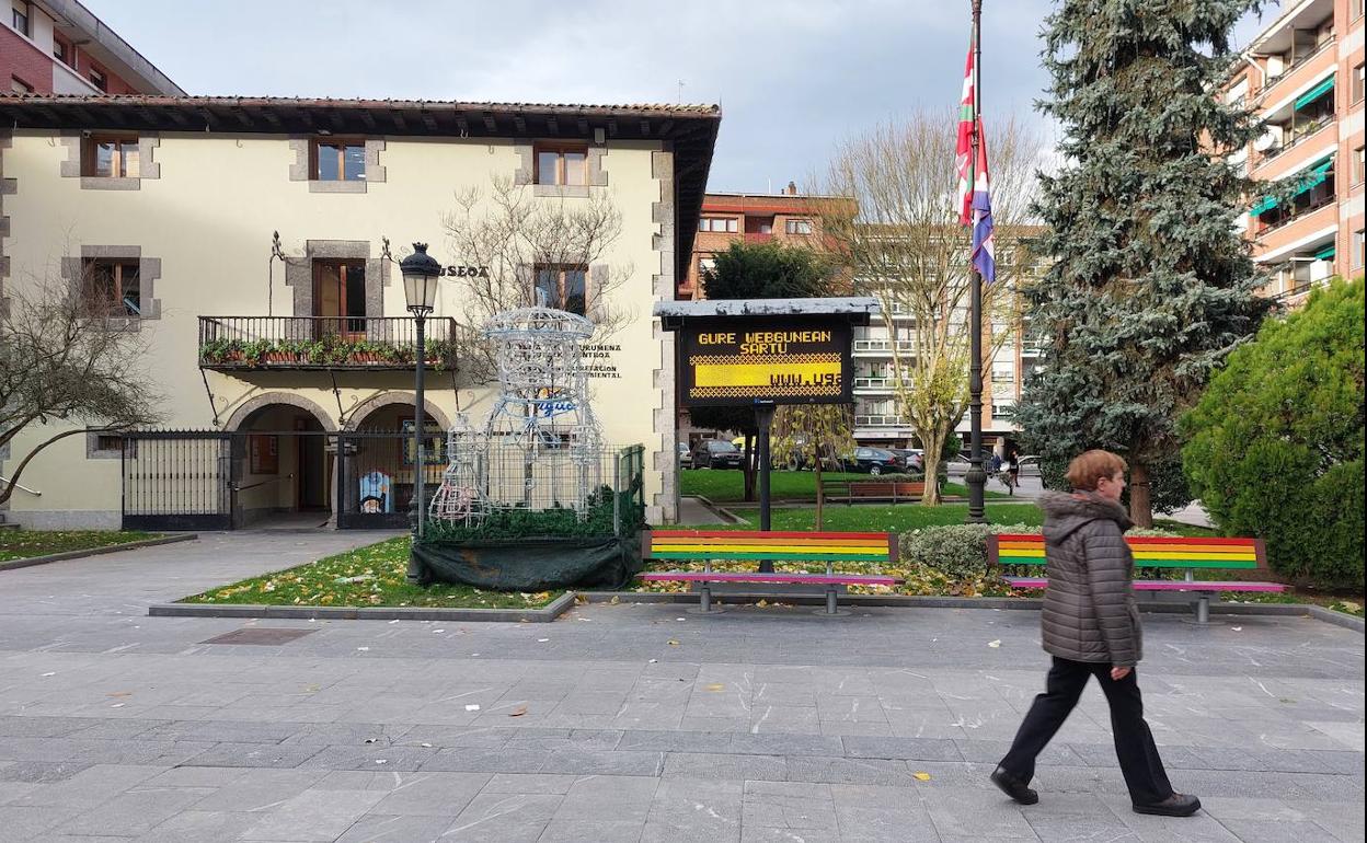 Vista de la Casa de la Cultura de Ugao-Miraballes 