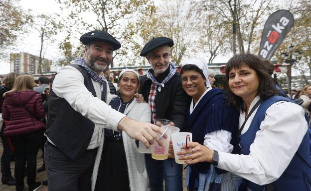 Borja Valbuena, Edurne Pereda, Norberto Alonso, Yolanda Zamakona y Marta Ortiz. 